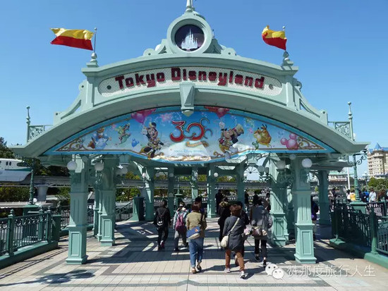 全球12個(gè)最適合帶娃去狂歡的游樂(lè)園