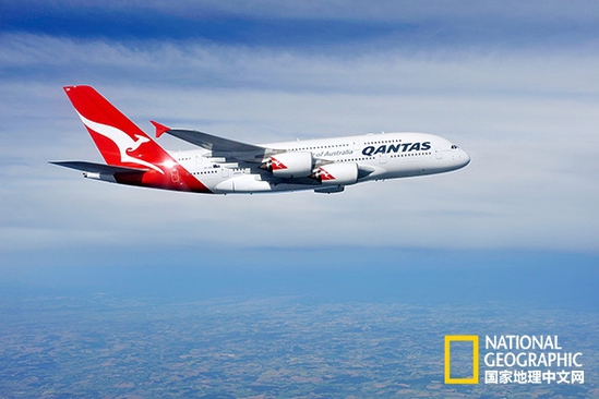 長途航班，漫漫長途。《都市達(dá)人》的Annie Fitzsimmons向我們介紹了幾條小貼士，幫助大家度過這段煎熬。攝影：Gilles ROLLE，Redux