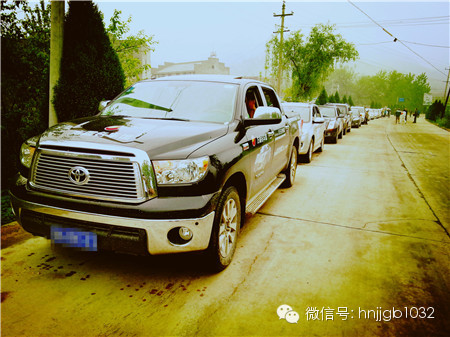 長(zhǎng)長(zhǎng)的車(chē)隊(duì)，每次活動(dòng)都是這么給力！