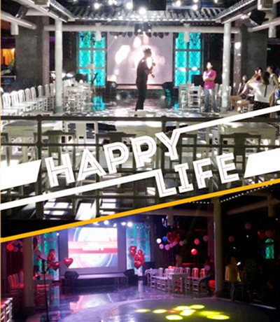 現(xiàn)場布置，好華美，好浪漫哦！