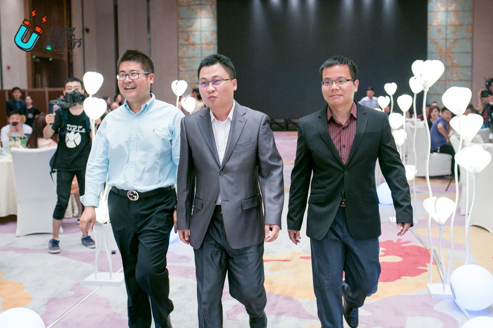 接下來(lái)這一組，人稱(chēng)“江湖三……”