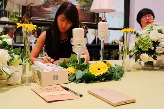 各位“小綠人”也把自己企業(yè)的問題通過卡片的形式，向劉東曉博士請教。