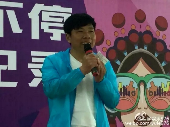 見證挑戰(zhàn)的戲迷代表陳紅森講述自己和戲曲的故事、見證歷史時(shí)刻的心情。