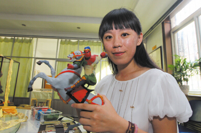 精美的造型，你能想到是鐘蕾用面做成的嗎