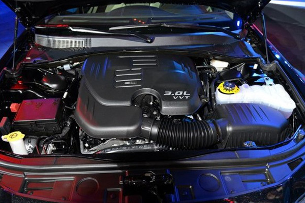 克萊斯勒300C 3.0L 克萊斯勒300C 3.0L