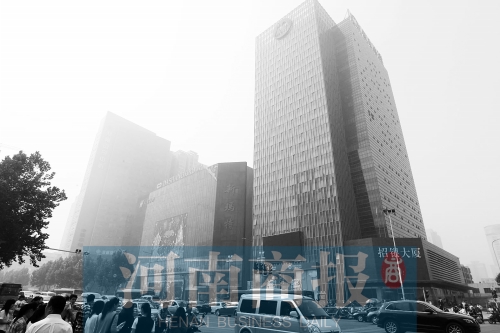 昔日關(guān)虎屯所在地，如今成鄭州最繁華地段之一 記者 鄧萬(wàn)里/攝