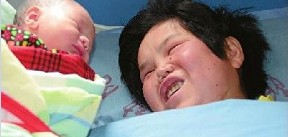 陜西凹面女產男嬰 望孩子當醫(yī)生回報社會