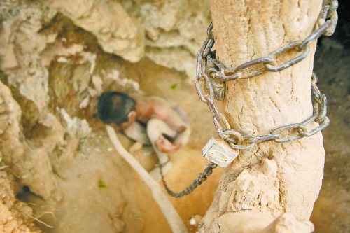 何時(shí)“解鎖”，仍需我們靜下心來(lái)共同反思。