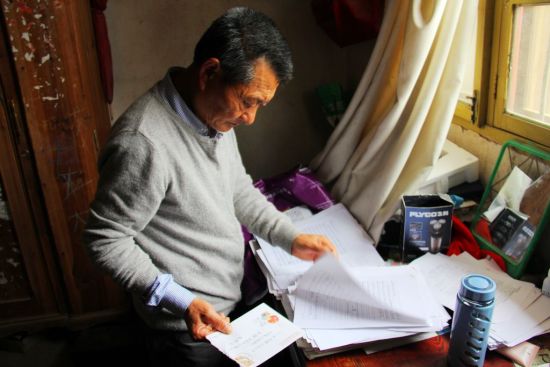 這些信成了張家的“寶貝”，哥哥張高發(fā)表示要好好收藏。