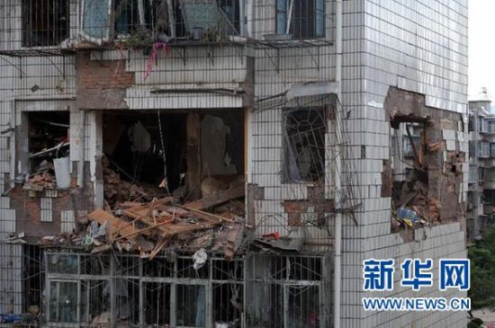 　6月9日在云南楚雄市拍攝的被炸毀的房屋。 新華社發(fā)