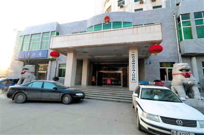 李宏亮在被違規(guī)辦理了監(jiān)外執(zhí)行后，再犯命案。