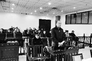 顏承魯庭審現(xiàn)場。資料照片