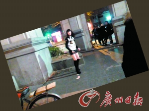 黑衣女掙脫跑掉。