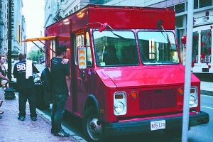 “無二烤肉”營業(yè)現(xiàn)場。