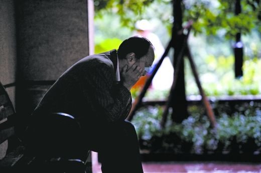 丹丹不能和爸爸進行很好的溝通，爸爸傷透了腦筋。