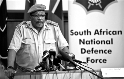 3月23日，中非共和國首都班吉，從加蓬首都利伯維爾出發(fā)的法國增援部隊(duì)共計(jì)200名士兵抵達(dá)班吉國際機(jī)場