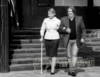 季莫申科宣布將競(jìng)選烏克蘭總統(tǒng) 季莫申科宣布將競(jìng)選烏克蘭總統(tǒng)