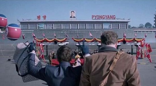 　《采訪》的第一條預(yù)告片引來(lái)高達(dá)300多萬(wàn)的點(diǎn)擊率。