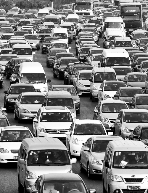 新規(guī)出臺(tái)，讓車主有了用車保障。