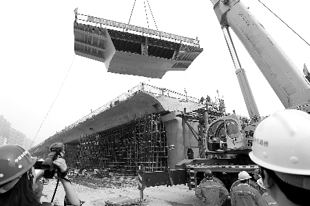 此處工程預(yù)計1個月完工