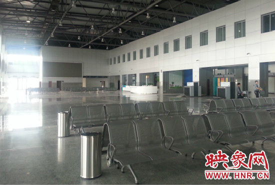 鄭州新客運(yùn)北站候車大廳。