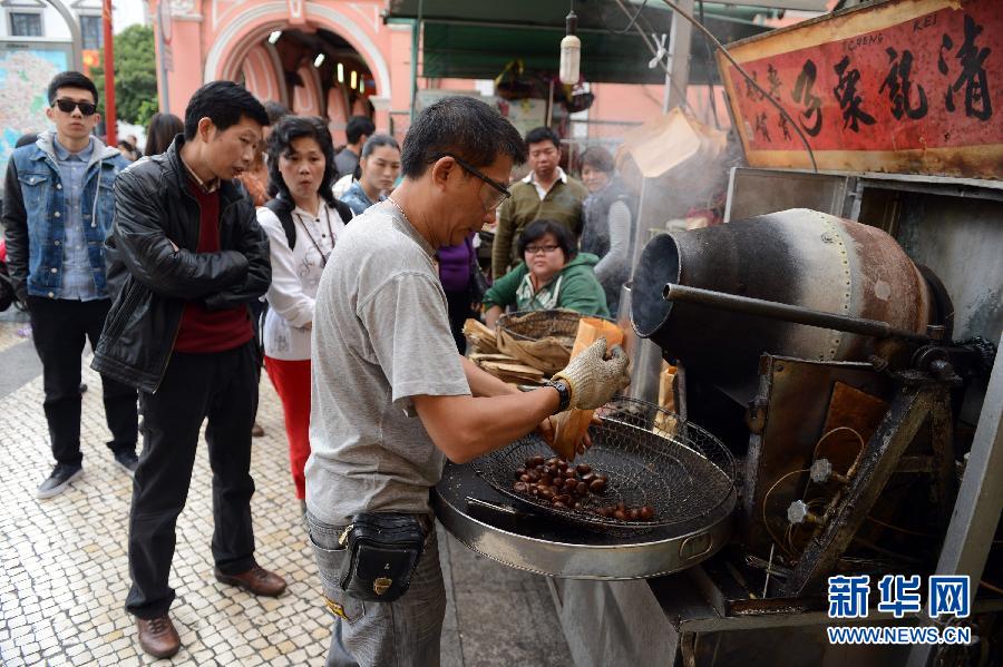 （晚報）（5）澳門春節(jié)長假現(xiàn)人潮