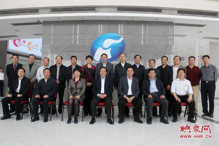 河南省委書(shū)記、省人大常委會(huì)主任郭庚茂視察河南電視臺(tái) 東方今報(bào)記者沈翔 劉棟杰/攝