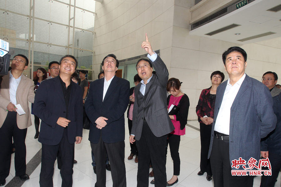 河南省委書(shū)記、省人大常委會(huì)主任郭庚茂視察河南人民廣播電臺(tái) 映象網(wǎng)記者邵恰 段晉哲/攝