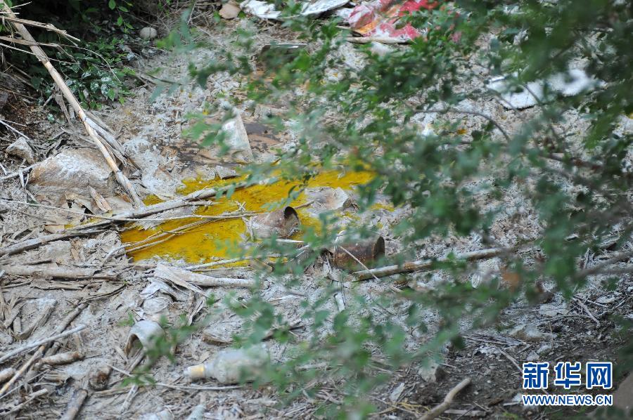 地下水成“綠茶”　污染二十多年該誰(shuí)治？