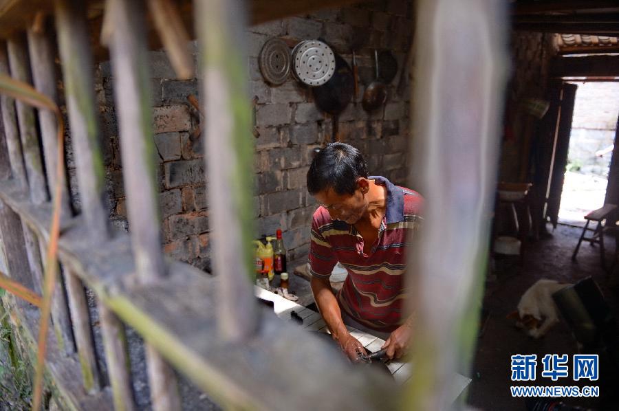 農(nóng)場棚戶區(qū)的最后留守家庭：留下的是回憶，迎來的是幸福