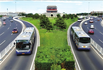 中軸路上的快速公交。