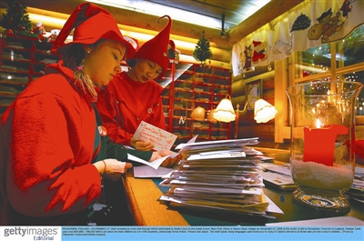 去辦公室找圣誕老人 去辦公室找圣誕老人