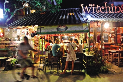 拜縣Pai的夜市?！⌒戮﹫?bào)記者　王遠(yuǎn)征　攝