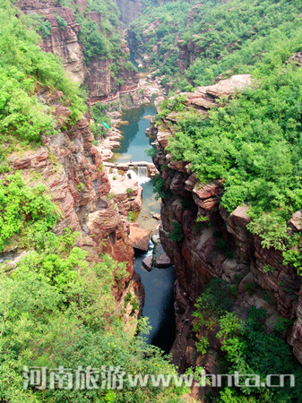 云臺(tái)山獲評“中國最美地質(zhì)公園”