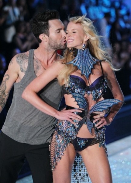 誰能有幸約會天使？維秘超模們的男星后宮團