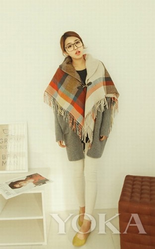寒冬PK內(nèi)秀時尚 輕薄圍巾是主角(4) 寒冬PK內(nèi)秀時尚 輕薄圍巾是主角(4)