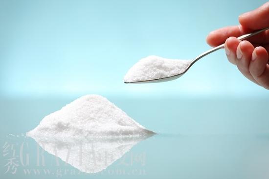 食鹽、白糖去黑頭法