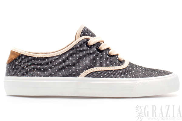 單品推薦:帆布鞋(Zara) 單品推薦:帆布鞋(Zara)