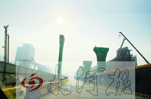 　三環(huán)大“項(xiàng)圈”，西、北兩段預(yù)計(jì)年底通車