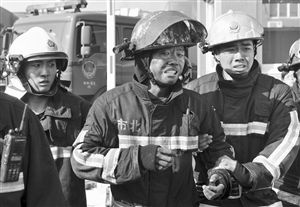  聽聞尹進(jìn)良、陳偉、尹智慧犧牲，戰(zhàn)友們悲痛不已