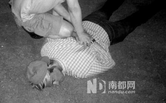 俄羅斯安全部門發(fā)布圖片顯示，美國(guó)駐俄使館工作人員福格爾被抓獲。