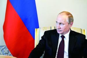 普京時隔10天來首次公開露面，3月16日，他在圣彼得堡會見吉爾吉斯斯坦總統(tǒng)阿坦巴耶夫。