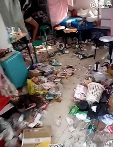 史上最臟女宿舍 網(wǎng)友表示為其終身大事操心:這能嫁出去?