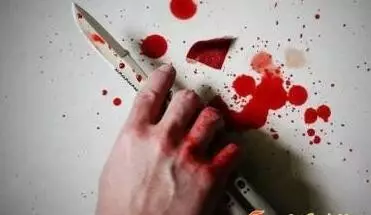 男子用被子捂死妻子 在其胸部、腹部寫下我愛你