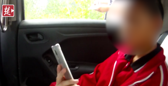 熊孩子逃學自導“綁架案” 的哥認真負責獲贊