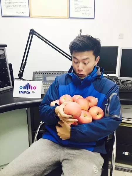 乖乖類！你們真的想用蘋果收買我