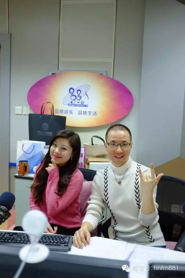 新聞先生凱文和新聞小姐李江也陪伴大家一同跨年！