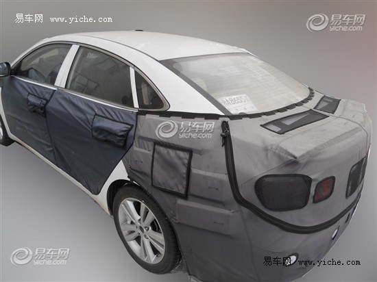 北京現(xiàn)代全新中級(jí)車 北京現(xiàn)代全新中級(jí)車