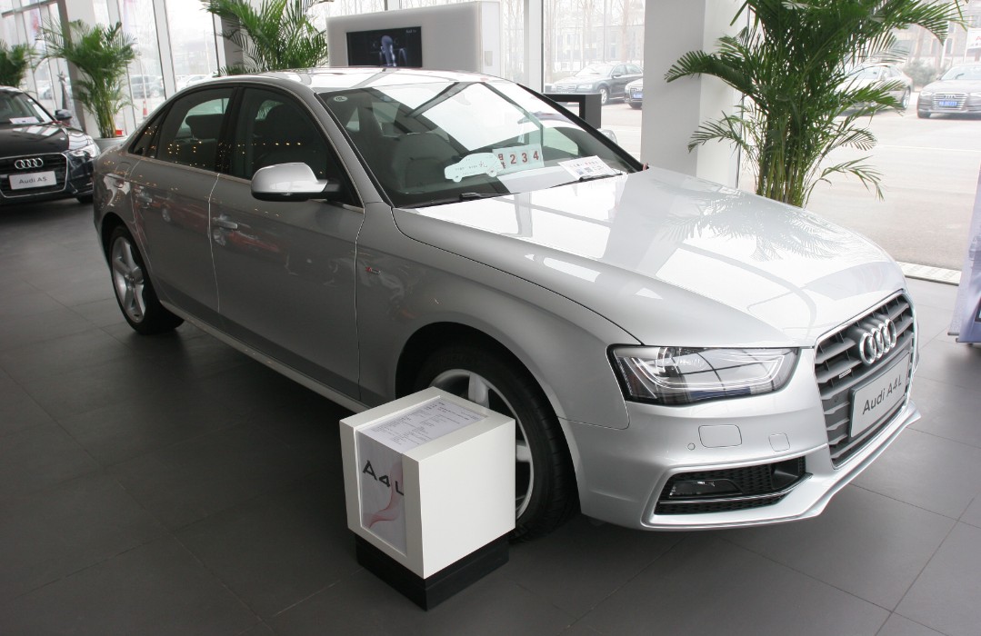現(xiàn)款奧迪A4L 現(xiàn)款奧迪A4L