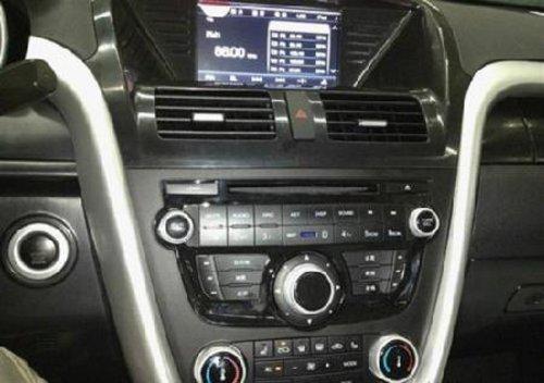 一汽奔騰X80內(nèi)飾 一汽奔騰X80內(nèi)飾